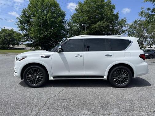 2024 INFINITI QX80 SENSORY AWD