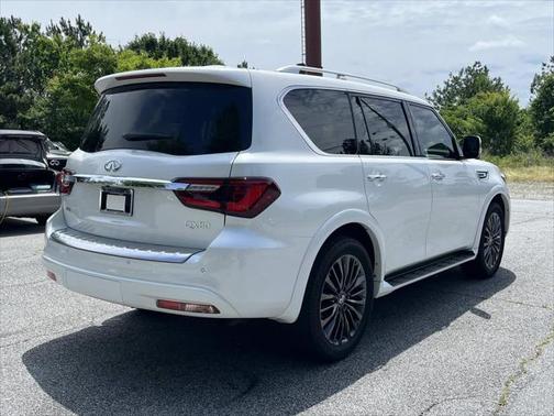 2024 INFINITI QX80 SENSORY AWD