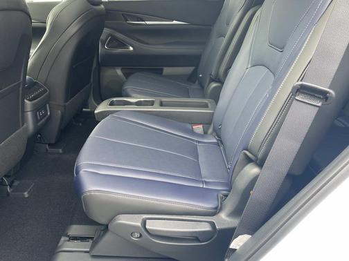 2026 INFINITI QX60 Base