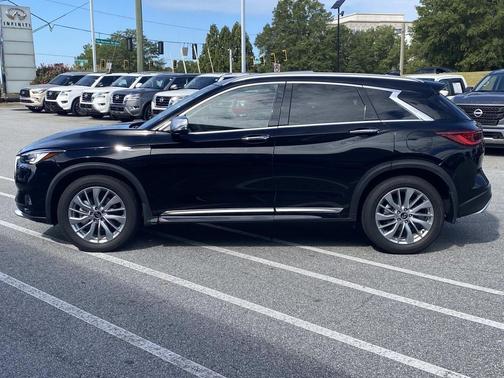 2024 INFINITI QX50 LUXE