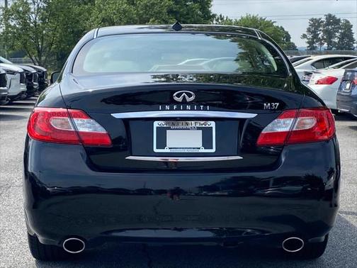 2011 INFINITI M37 Base