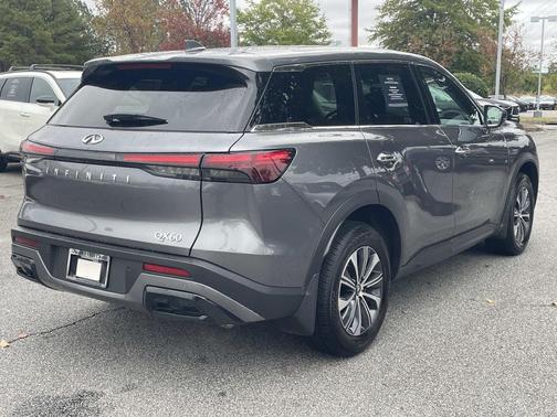 2025 INFINITI QX60 Pure