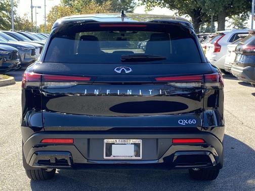 2025 INFINITI QX60 Pure