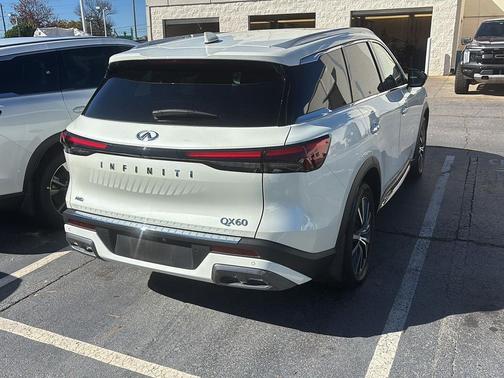 2023 INFINITI QX60 SENSORY