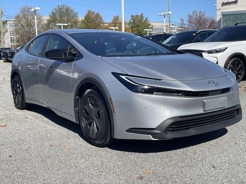 2024 Toyota Prius LE