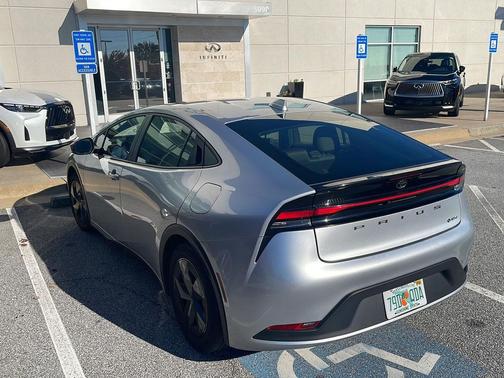 2024 Toyota Prius LE