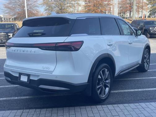 2026 INFINITI QX60 Pure