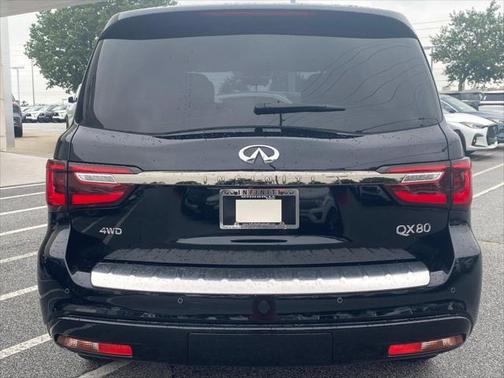 2024 INFINITI QX80 SENSORY AWD