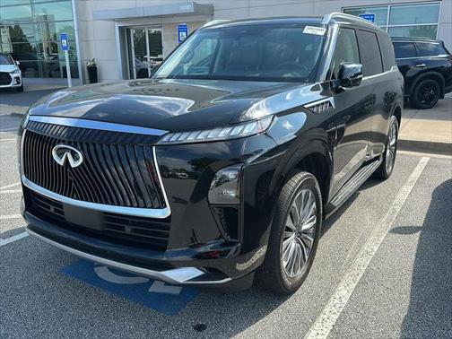 2025 INFINITI QX80 Luxe