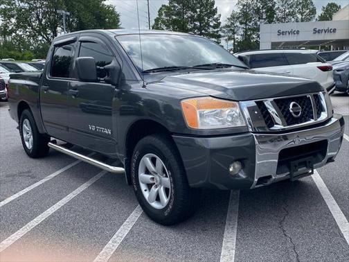 2011 Nissan Titan SV