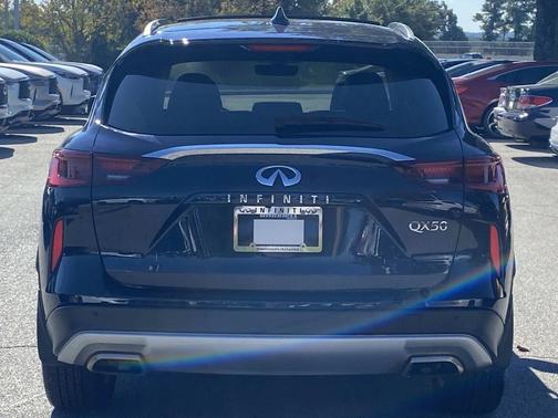 2024 INFINITI QX50 LUXE