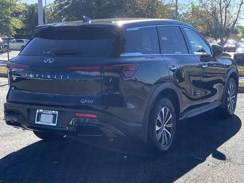 2025 INFINITI QX60 Pure