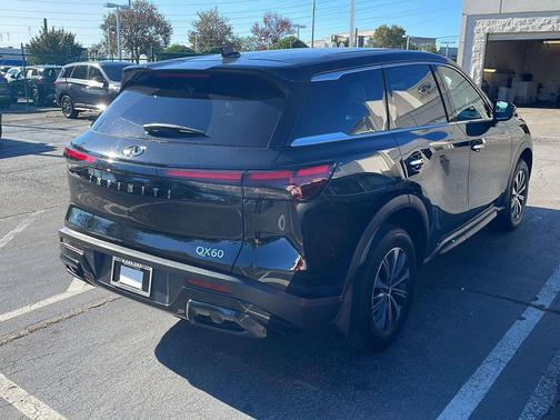 2025 INFINITI QX60 Pure