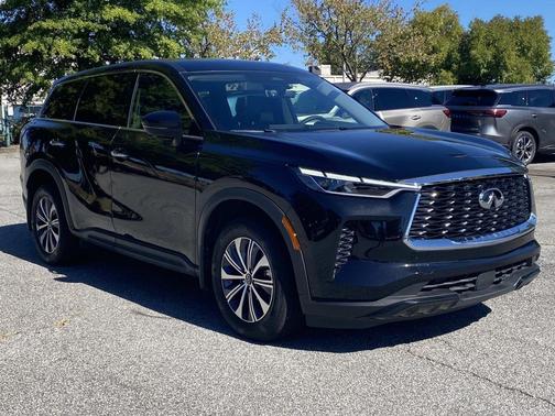 2025 INFINITI QX60 Pure