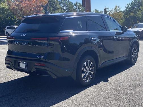 2025 INFINITI QX60 Pure