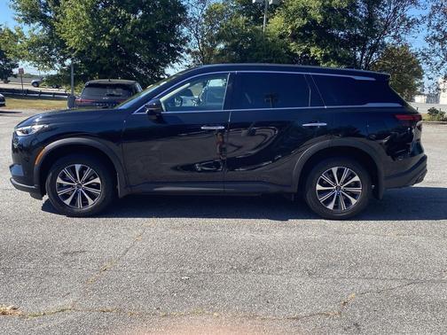 2025 INFINITI QX60 Pure