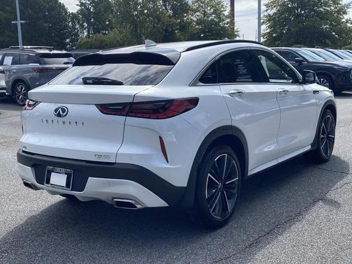 2025 INFINITI QX55 LUXE