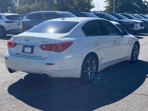 2017 INFINITI Q50 3.0t Signature Edition