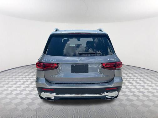 Mountain Gray Metallic 2021 Mercedes-Benz GLB 250 4MATIC