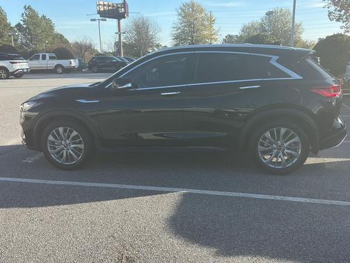 2024 INFINITI QX50 LUXE