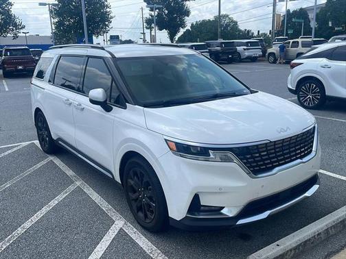 2022 Kia Carnival SX