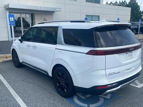 2022 Kia Carnival SX