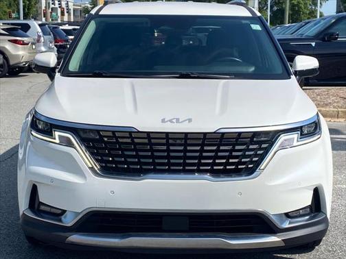 2022 Kia Carnival SX