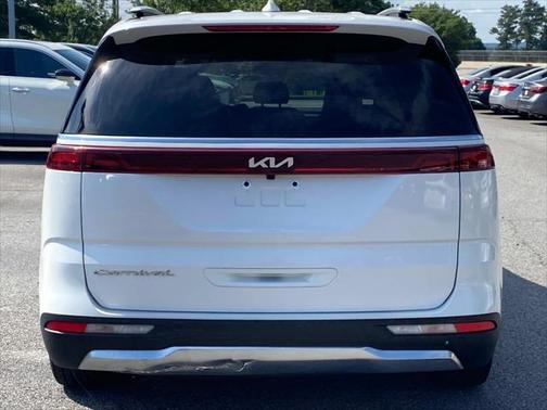 2022 Kia Carnival SX