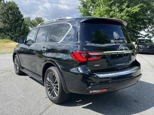 2024 INFINITI QX80 SENSORY AWD