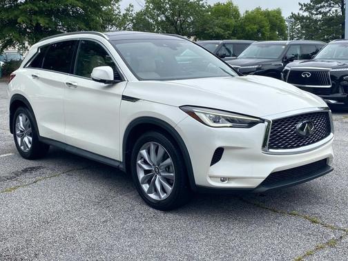 2022 INFINITI QX50 LUXE