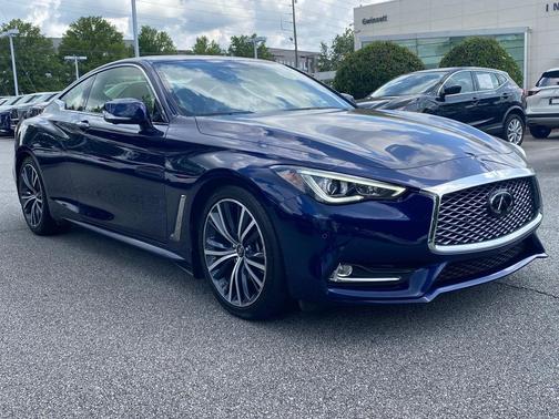 2022 INFINITI Q60 LUXE