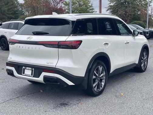 2025 INFINITI QX60 Luxe