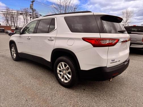 2021 Chevrolet Traverse LT Cloth