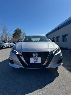 2022 Nissan Altima SR FWD