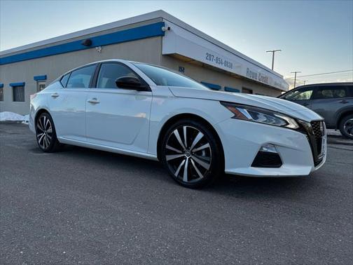 2022 Nissan Altima SR FWD