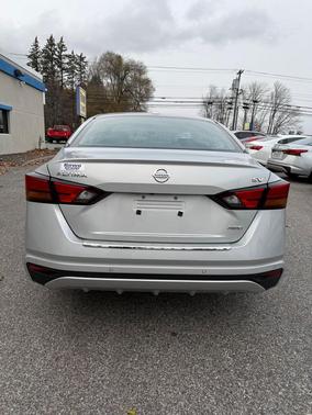 2022 Nissan Altima 2.5 SV