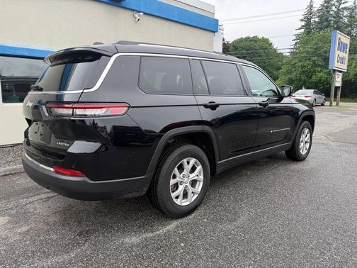 Diamond Black Crystal Pearlcoat 2023 Jeep Grand Cherokee L Limited