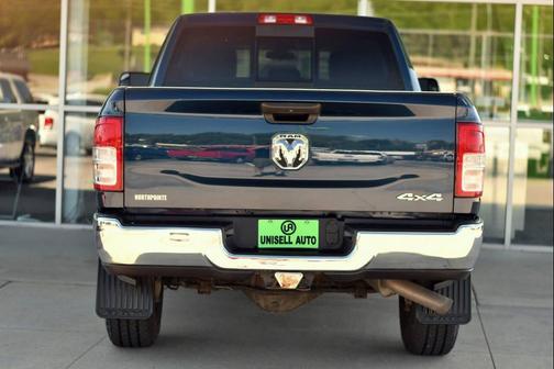 2020 RAM 2500 Tradesman Crew Cab 4X4 6'4' Box