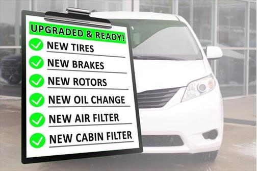 2017 Toyota Sienna LE