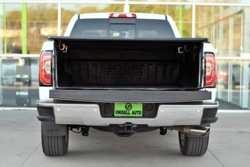 White 2018 GMC Sierra 1500 SLT