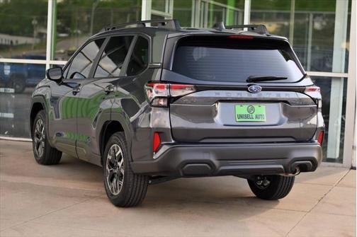 2025 Subaru Forester Base