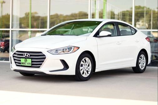 2018 Hyundai ELANTRA SE