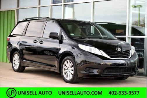 2017 Toyota Sienna LE