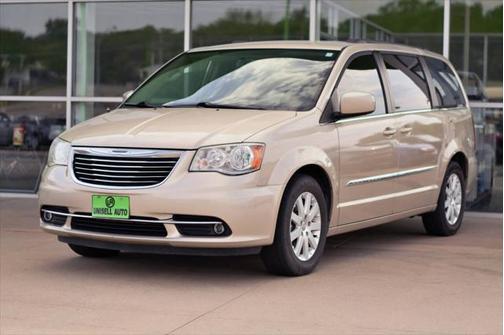 2014 Chrysler Town & Country Touring