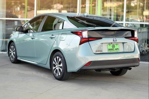 2022 Toyota Prius XLE