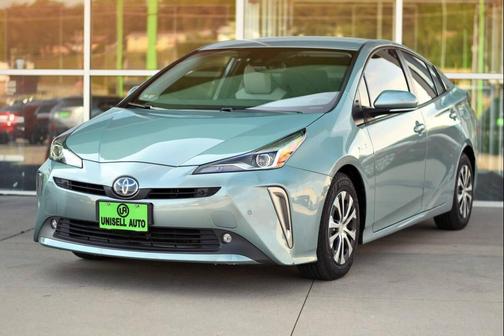 2022 Toyota Prius XLE