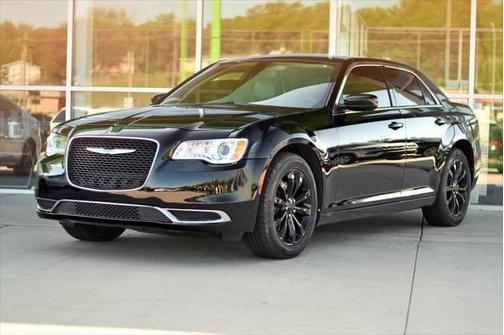 2019 Chrysler 300 Touring