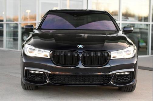 2018 BMW 750 i xDrive
