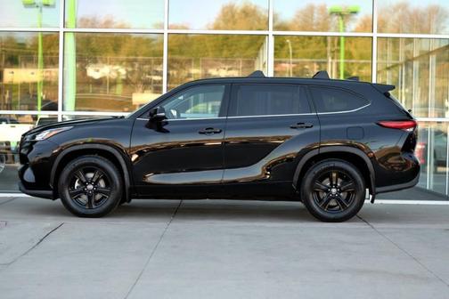 2020 Toyota Highlander LE