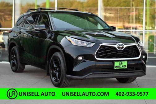 2020 Toyota Highlander LE